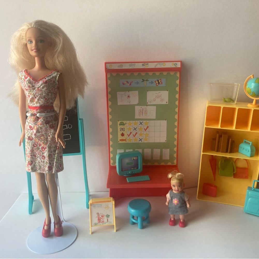 Barbie Play All Day Teacher and Classroom